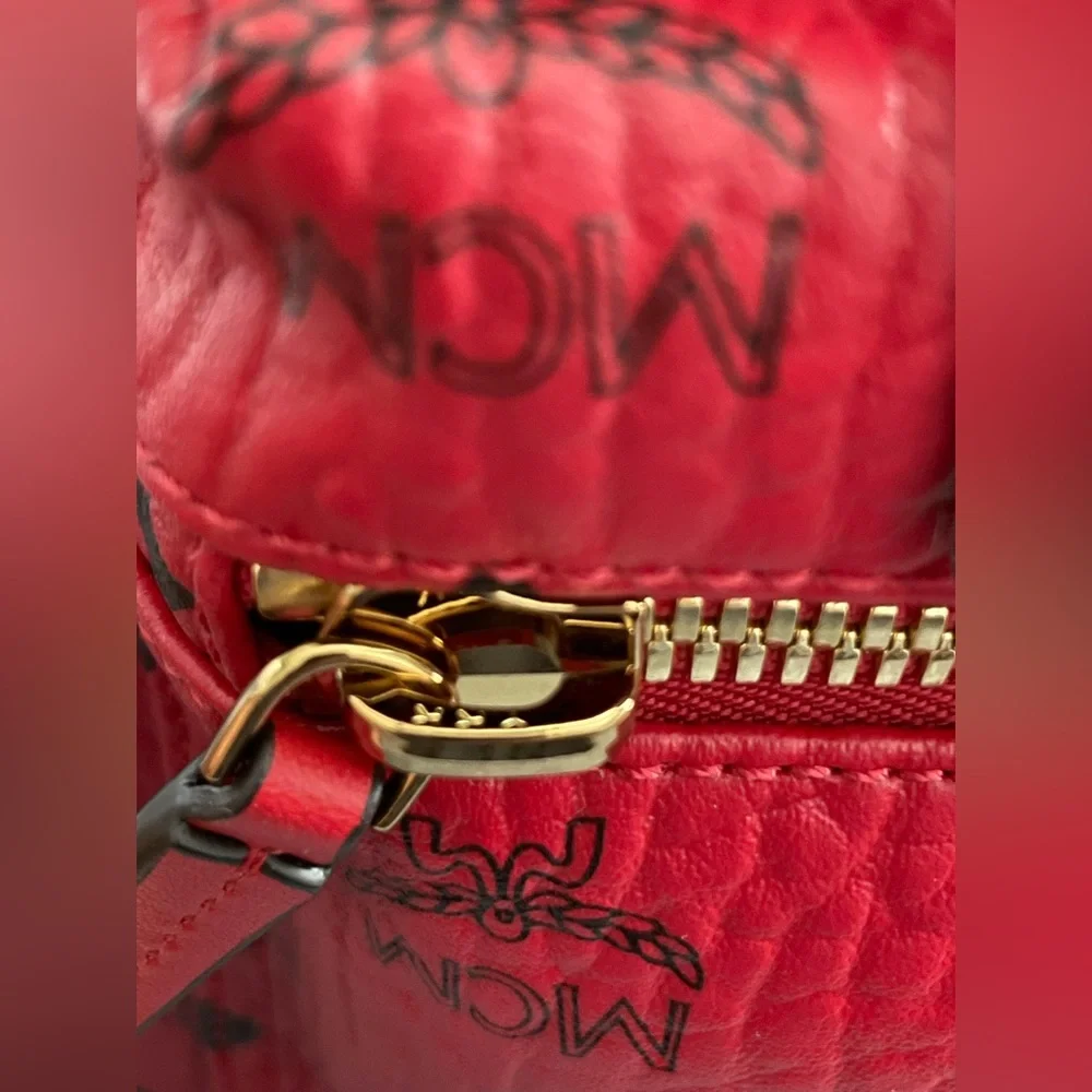 MCM VISETOS SMALL STARK SIGNATURE MONOGRAM LOGO BACKPACK BOOKBAG RUBY RED $720 - Picture 13 of 16